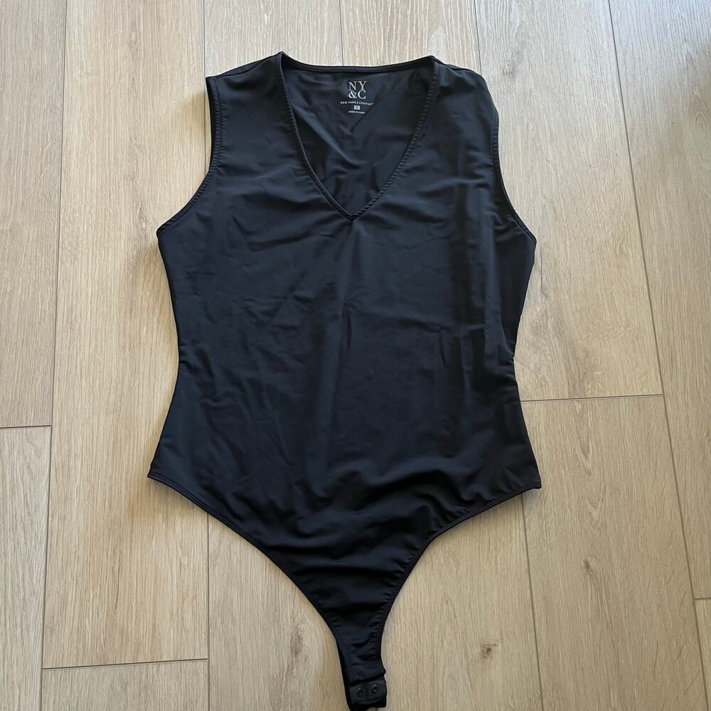 NY&C Women’s Black Sleeveless V-Neck Thong Bodysuit Sz XL